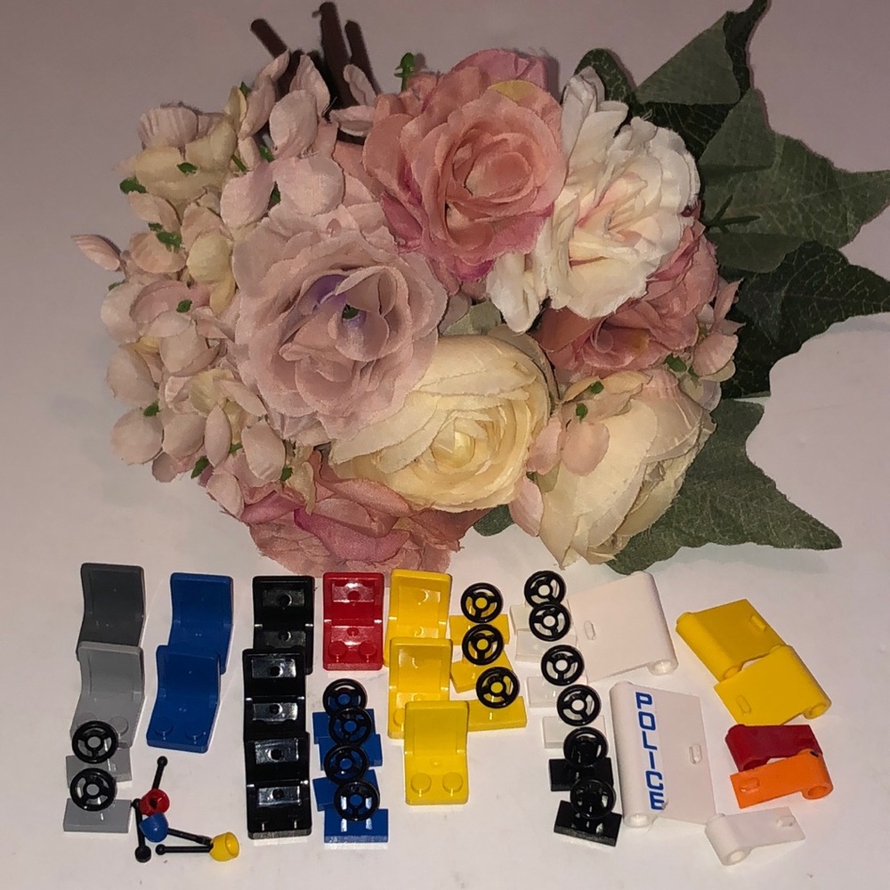 LEGO CAR SEATS VINTAGE LEGOS STEERING WHEELS LEGO Car Doors 80-90s LEGO